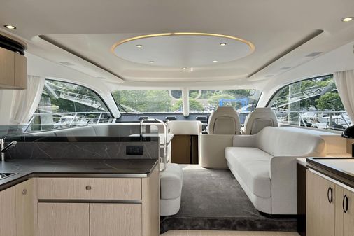 Azimut 53 Flybridge image