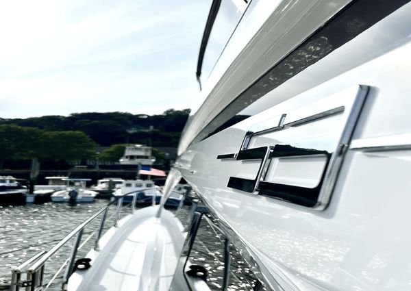 Azimut 53 Flybridge image