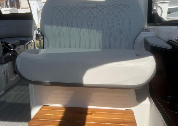 Sea Ray Sundancer 370 OB image