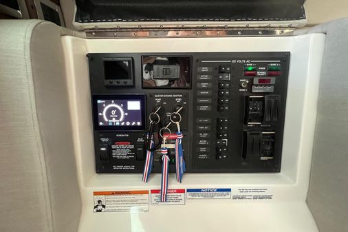 Sea Ray Sundancer 370 OB image