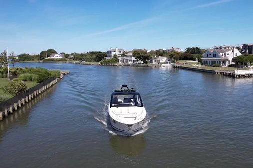 Sea Ray Sundancer 370 OB image