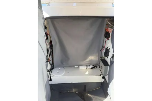 Yamaha Boats 255 FSH Sport E image