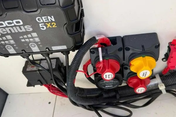 Yamaha Boats 255 FSH Sport E image