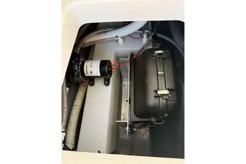 Yamaha Boats 255 FSH Sport E image