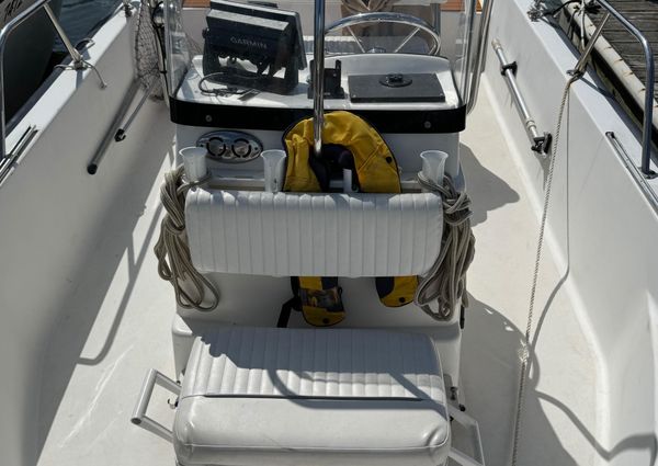 Boston-whaler 170-MONTAUK image