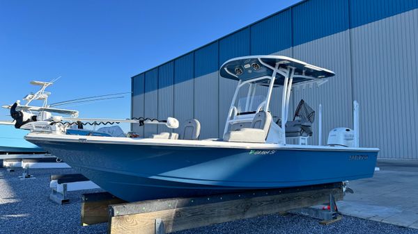 Sea Pro 228 Bay 