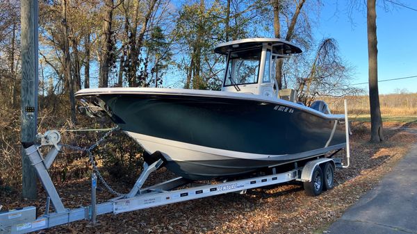 Tidewater 256 CC Adventure