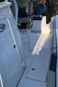 Tidewater 256 CC Adventure image