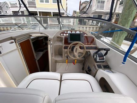 Bayliner 305 image