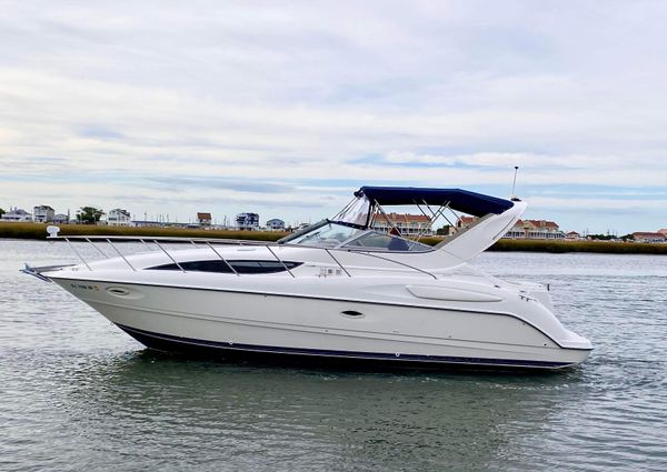 Bayliner 305 image