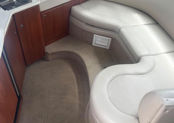 Bayliner 305 image