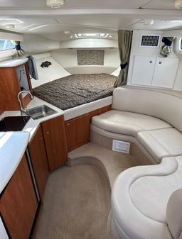 Bayliner 305 image