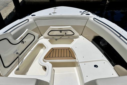 Boston Whaler 240 Vantage image