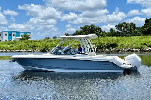 Boston Whaler 240 Vantage image