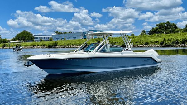 Boston Whaler 240 Vantage 