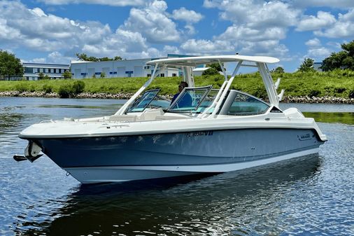 Boston Whaler 240 Vantage image