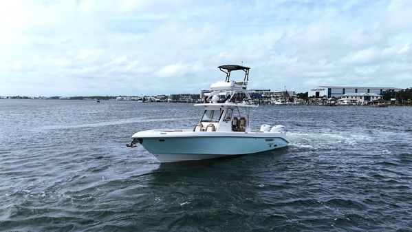 Everglades 335-CENTER-CONSOLE image