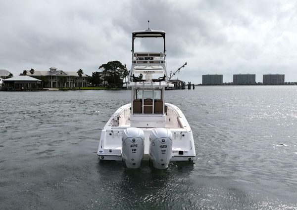 Everglades 335-CENTER-CONSOLE image