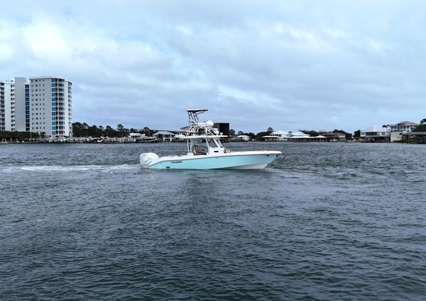 Everglades 335-CENTER-CONSOLE image