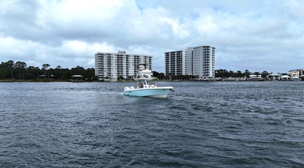 Everglades 335-CENTER-CONSOLE image