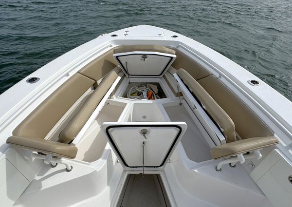 Everglades 335-CENTER-CONSOLE image