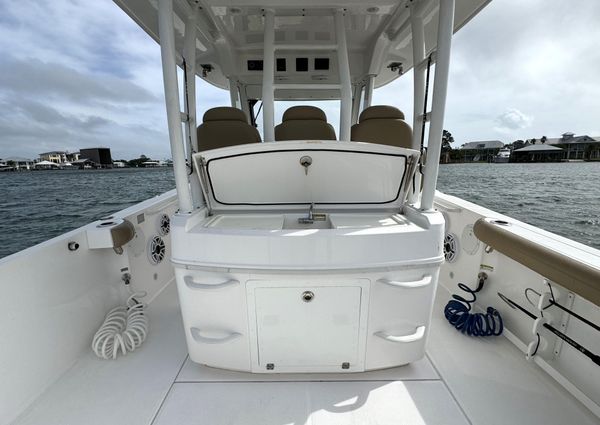 Everglades 335-CENTER-CONSOLE image