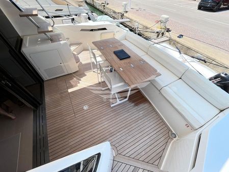 Ferretti Yachts 550 image