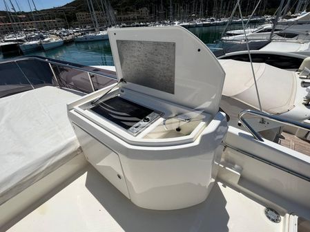 Ferretti Yachts 550 image