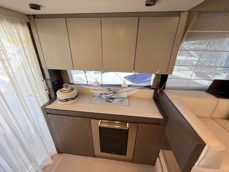 Ferretti Yachts 550 image