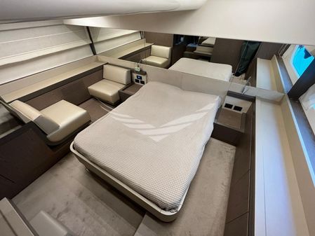 Ferretti Yachts 550 image