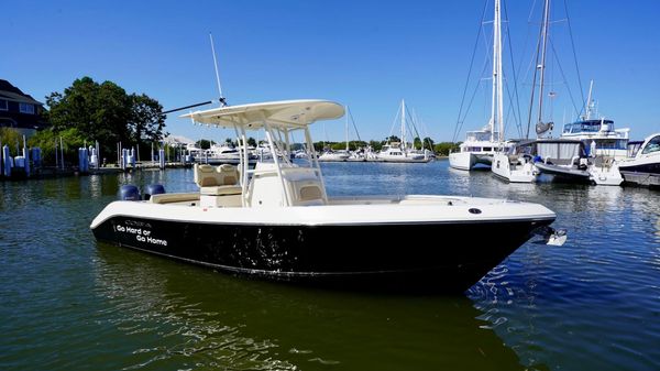 Cobia 256 Center Console