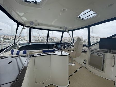 Meridian 441 Sedan Bridge NO PODS! image