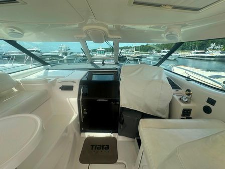 Tiara-yachts 4300-SOVRAN image