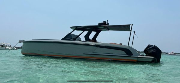 Vanquish Yachts VQ40 image