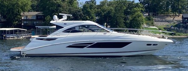 Sea Ray 510 Sundancer image