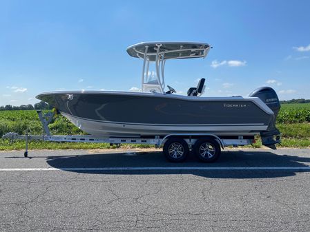 Tidewater 220 CC Adventure image