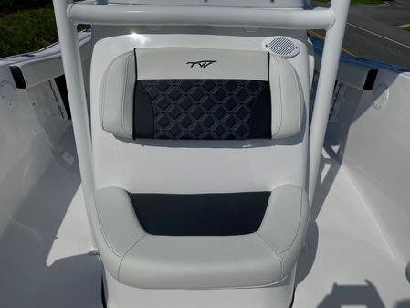 Tidewater 220 CC Adventure image