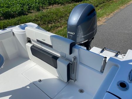 Tidewater 220 CC Adventure image