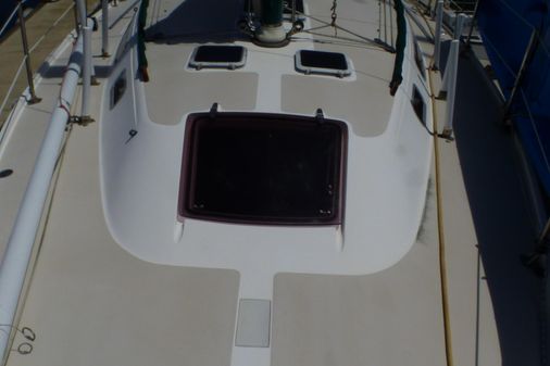 Catalina 36-SLOOP image