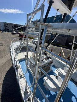 Mako 23 Center Console image