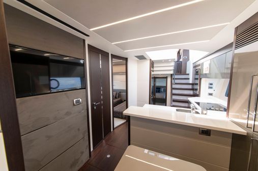 Sunseeker Predator 74 image