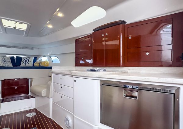 Intrepid 430 Sport Yacht image