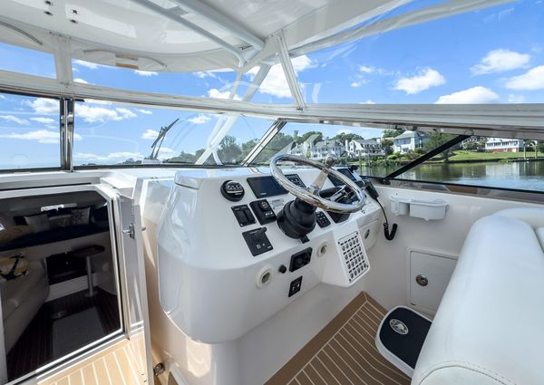 Intrepid 430 Sport Yacht image