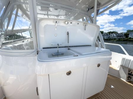 Intrepid 430 Sport Yacht image