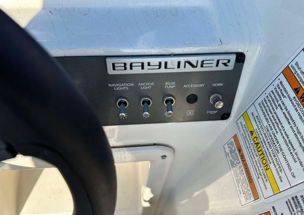 Bayliner ELEMENT-E18 image