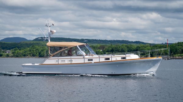 Grand Banks Eastbay 43 Ex