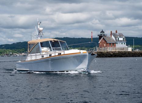 Grand Banks Eastbay 43 Ex image