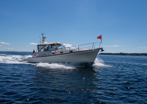 Grand Banks Eastbay 43 Ex image