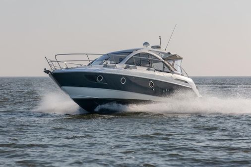 Beneteau Flyer Gran Turismo 34 image