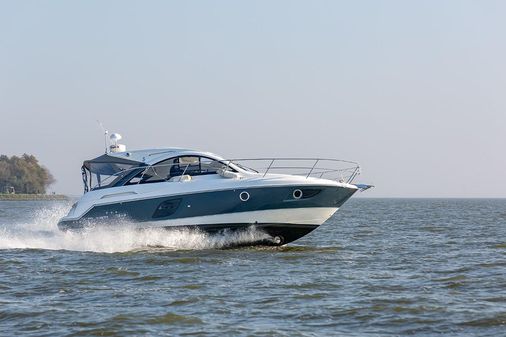 Beneteau Flyer Gran Turismo 34 image